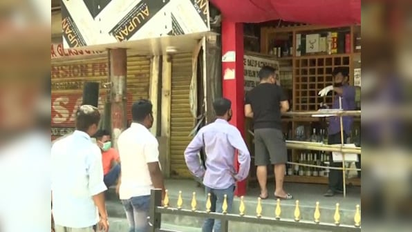 Kerala to hike IMFL prices steeply, to issue ordinance soon; govt eyes to gain extra revenue during lockdown