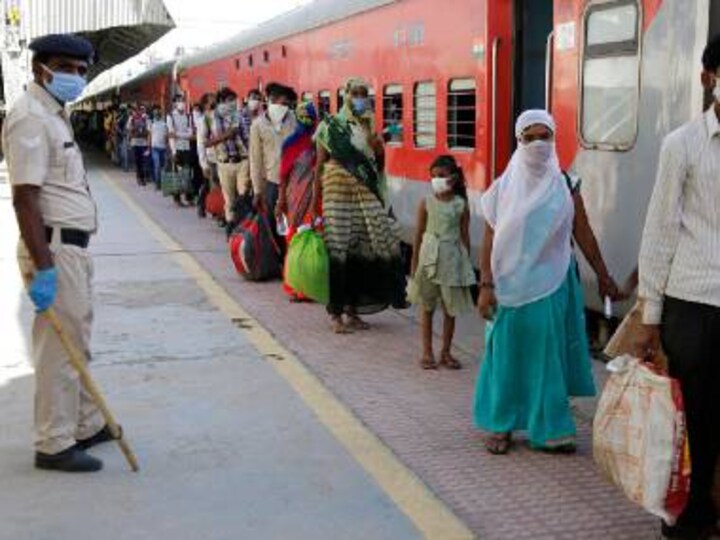 Maharashtra govt appoints IPS officer Amitabh Gupta, who gave travel nod to DHFL promoters during lockdown, as head of migrants panel