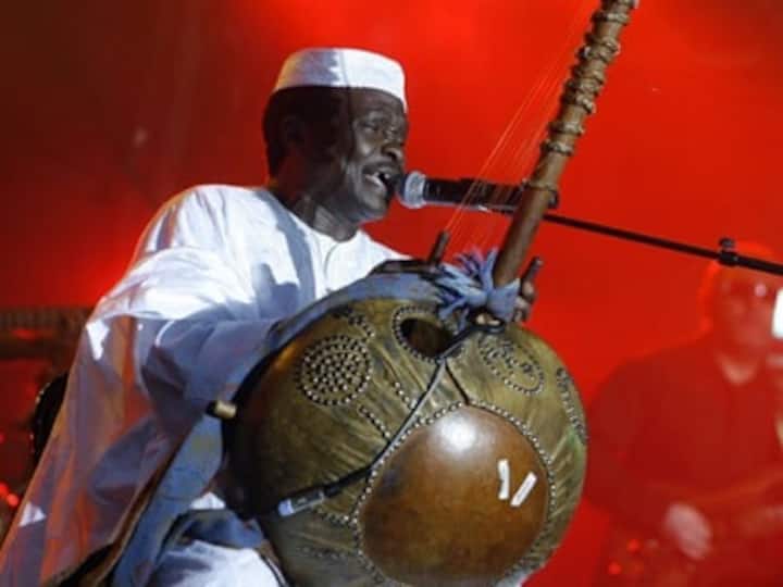 Mory Kante, acclaimed Guinean singer best known for 80s hit Yeke Yeke, passes away aged 70