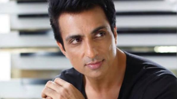 Sonu Sood inks deal with Penguin India to pen book on his experience of helping migrants during lockdown