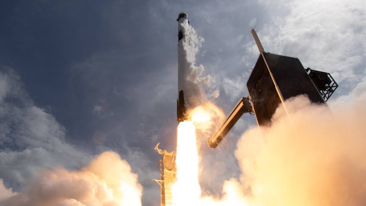 SpaceX sets record with sixth reuse of Falcon 9 first-stage on a ...