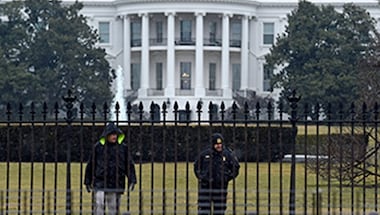 Woman accused of sending ricin in letter to White House, arrested on US-Canada border at New York