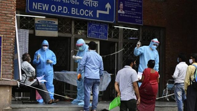 As SC tears into Delhi for drop in COVID-19 testing, poor state of healthcare; demand for hospital beds skyrockets As SC tears into Delhi for drop in COVID-19 testing, poor state of healthcare; demand for hospital beds skyrockets