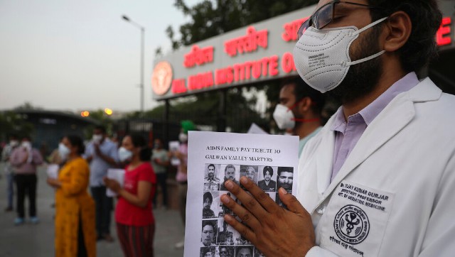 Bodies of five jawans killed in Galwan Valley clash reach Patna; Bihar CM Nitish Kumar announces Rs 36 lakh for next of kin Bodies of five jawans killed in Galwan Valley clash reach Patna; Bihar CM Nitish Kumar announces Rs 36 lakh for next of kin