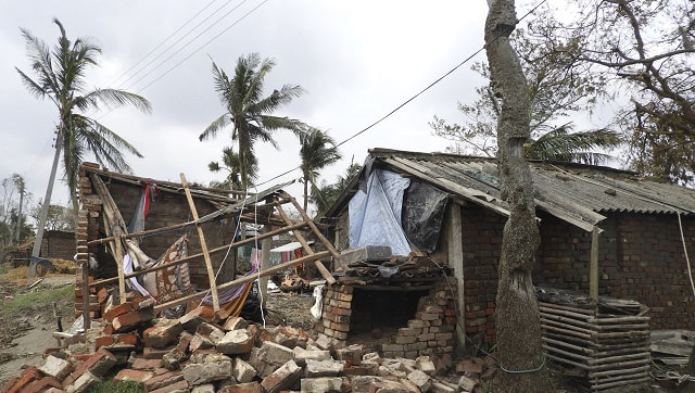 In Cyclone Amphan-affected Sundarbans, COVID-19 lockdown adds to woes as villagers struggle to migrate to cities in search for work In Cyclone Amphan-affected Sundarbans, COVID-19 lockdown adds to woes as villagers struggle to migrate to cities in search for work