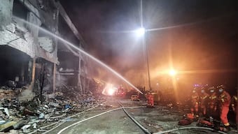 Tanker explosion kills 18, injures 189 on highway in China’s Zheijang province; buildings in Wenling city collapse in aftermath