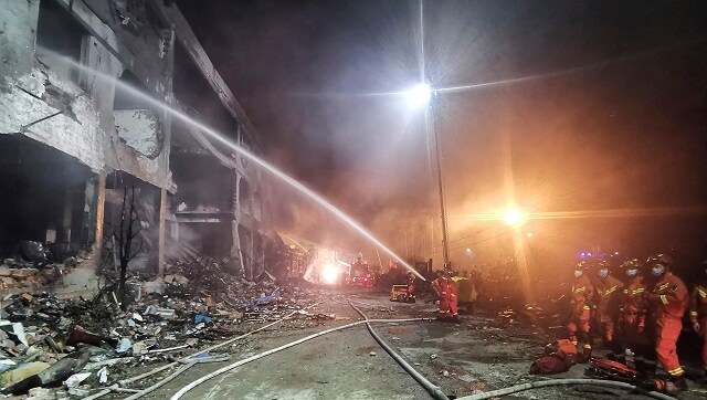 Tanker explosion kills 18, injures 189 on highway in China’s Zheijang province; buildings in Wenling city collapse in aftermath Tanker explosion kills 18, injures 189 on highway in China’s Zheijang province; buildings in Wenling city collapse in aftermath