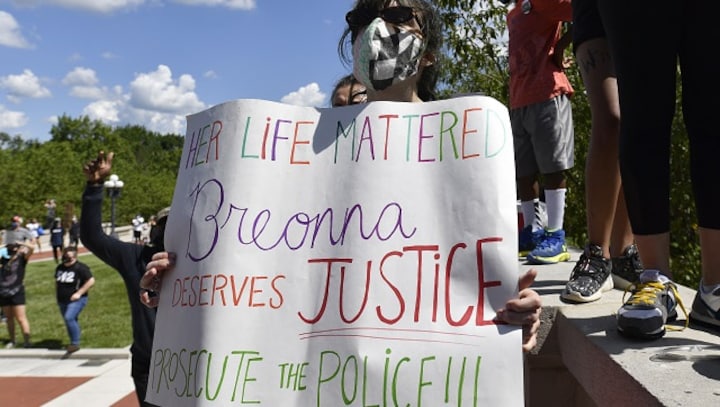 One dead after man opens fire in Kentucky park at epicentre of Breonna Taylor, George Floyd protests