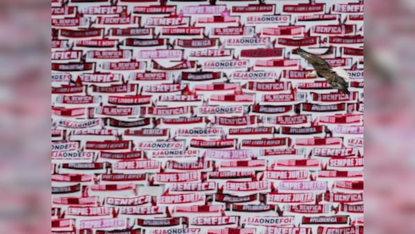 Two Benfica players injured as attackers pelt rocks on team bus after goaless draw against Tondela: Report