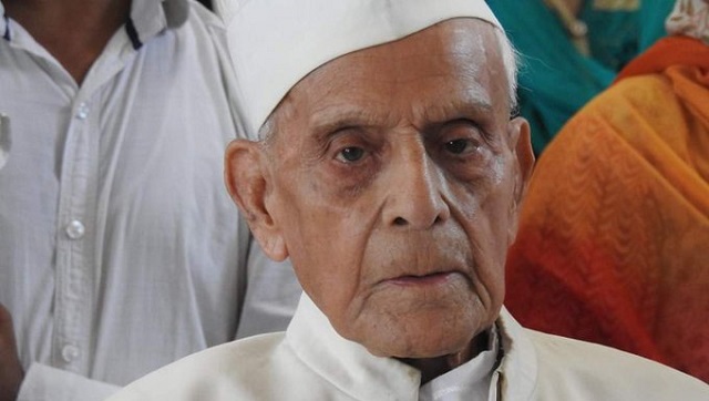 Noted Urdu poet Anand Mohan Zutshi Gulzar Dehlvi passes away aged 93, days after recovering from COVID-19 Noted Urdu poet Anand Mohan Zutshi Gulzar Dehlvi passes away aged 93, days after recovering from COVID-19