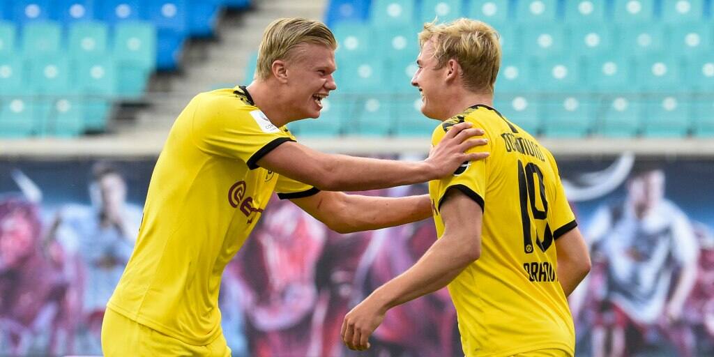 Bundesliga: Robert Lewandowski breaks goalscoring record ...