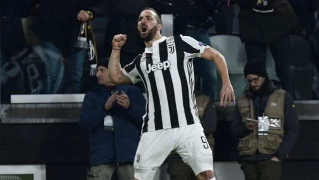 Serie A: Juventus' Gonzalo Higuain latest player injured in training in build-up to league's scheduled return Serie A: Juventus' Gonzalo Higuain latest player injured in training in build-up to league's scheduled return