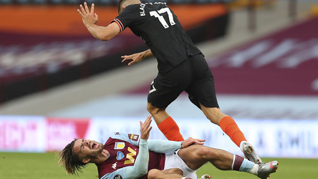 Premier League: Aston Villa manager Dean Smith says officials need to do more to protect Jack Grealish Premier League: Aston Villa manager Dean Smith says officials need to do more to protect Jack Grealish