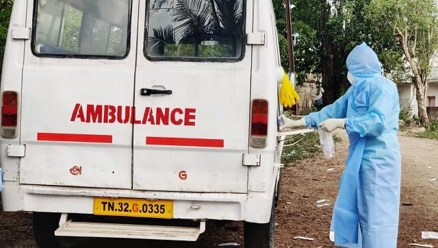 Healthcare workers collect last set of samples. Image/Greeshma Kuthar