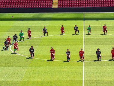 Liverpool players take a knee during trainin. Image courtesy: Twitter/@JamesMilner