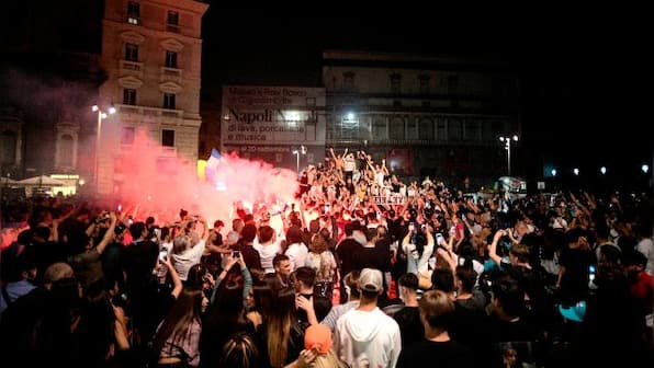 Coppa Italia: Health authorities slam ‘reckless’ Napoli fans for pouring into streets to celebrate victory over Juventus