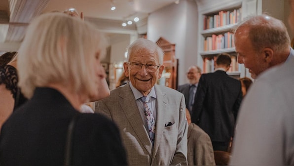 Social, living environment are key ingredients in longer lifespan, new research suggests