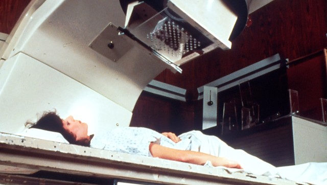 US study claims low dose radiation therapy could help treat pneumonia in COVID-19 patients; results under peer review US study claims low dose radiation therapy could help treat pneumonia in COVID-19 patients; results under peer review