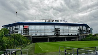 Bundesliga: Schalke 04 apologise for questioning fans over refund of tickets