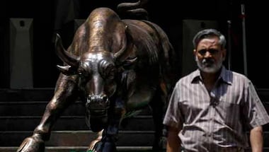 Govt's unlock Phase 1.0 enthuses markets: Sensex soars 879 points, Nifty jumps to 9,800-level; Bajaj Finance top gainer at around 11%