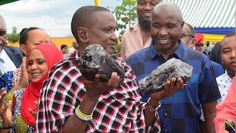 Tanzanian miner becomes millionaire after finding biggest tanzanite gems in history
