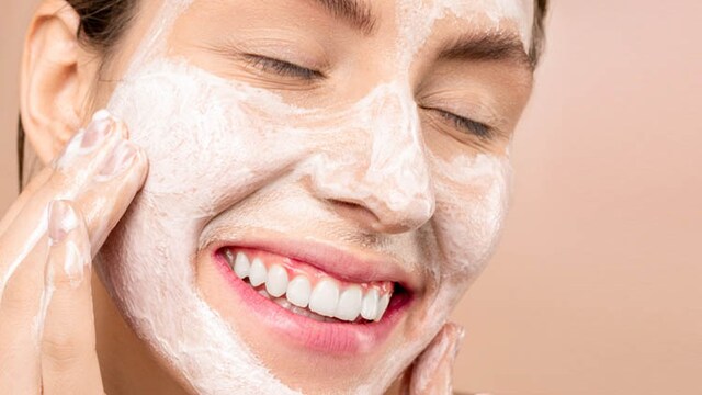 Top face washes to cleanse your skin from within Top face washes to cleanse your skin from within