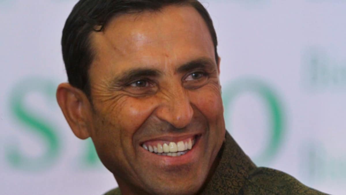 Younis Khan once held a knife to my throat when I offered him batting advice, says Grant Flower