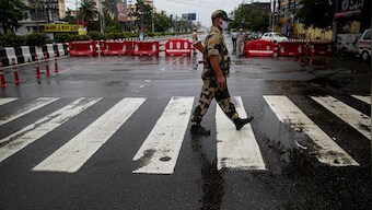 COVID-19 cases cross 12 lakh, toll nears 30k; cured Delhi cop tests positive again