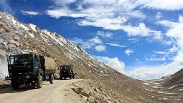 Indian Army gears up for winter in Ladakh, rushes supplies in biggest logistics operation in decades Indian Army gears up for winter in Ladakh, rushes supplies in biggest logistics operation in decades