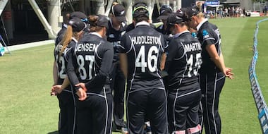 New Zealand's Jess Kerr, Natalie Dodd receive their first central contracts for 2020-21 season