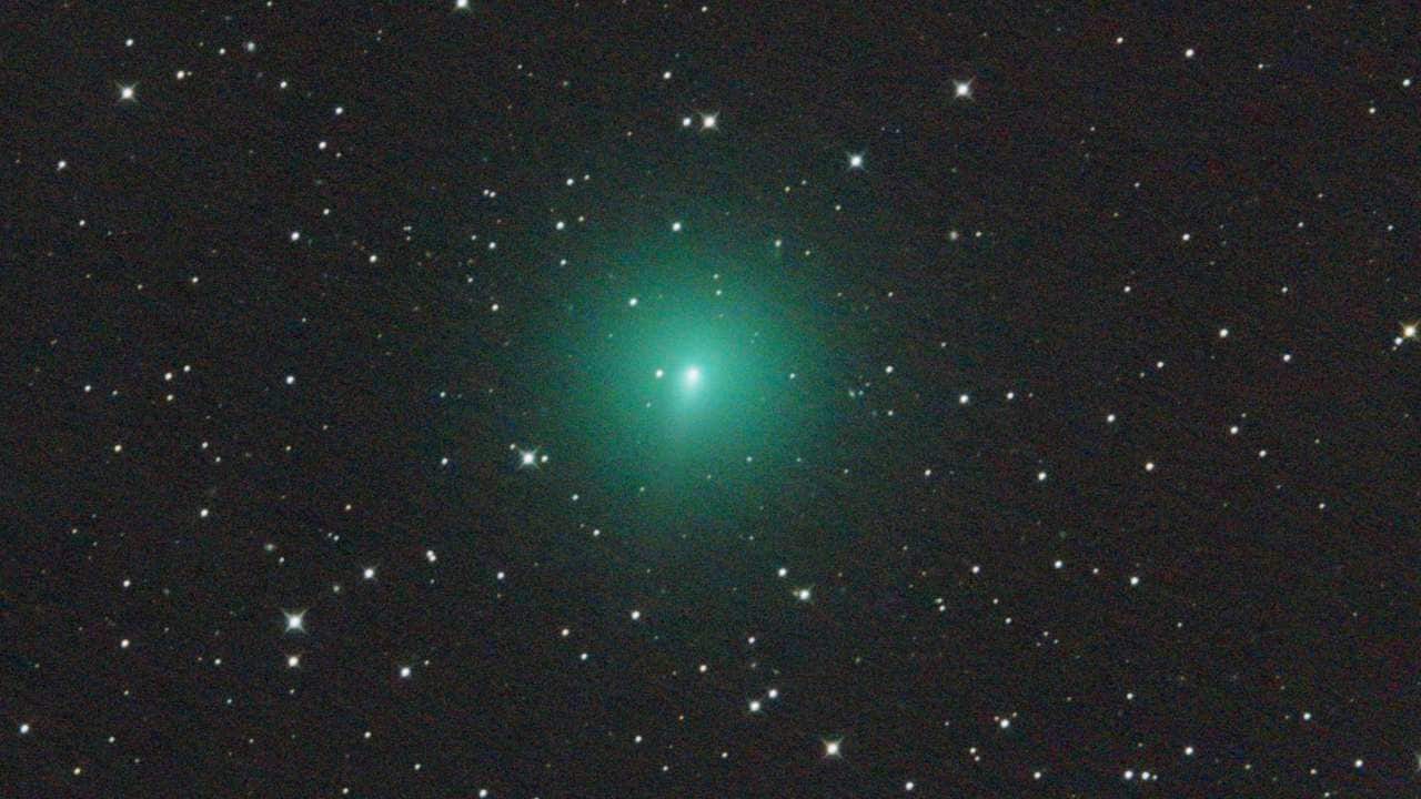 The comet Atlas as seen on  on March 14th, 2020, Image credit: Wikipedia/Martin Gembec