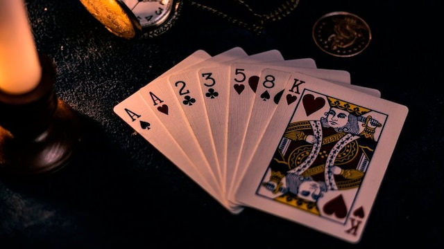 Best card games to have fun at home Best card games to have fun at home
