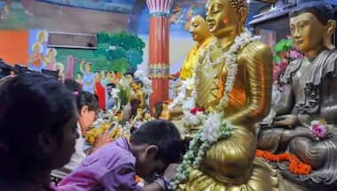 Guru Purnima 2022: Find wishes, messages and inspiring quotes to share with your gurus