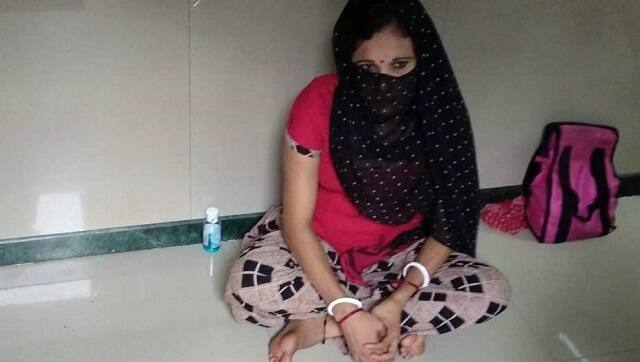 A sex worker in Kamathipura. Image by author