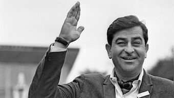 Raj Kapoor's ancestral home in Peshawar faces demolition threat, residents claim it's in 'dilapidated condition'