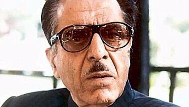 Saifuddin Soz to sue J&K administration over 'unlawful house arrest'; Rahul Gandhi seeks his release