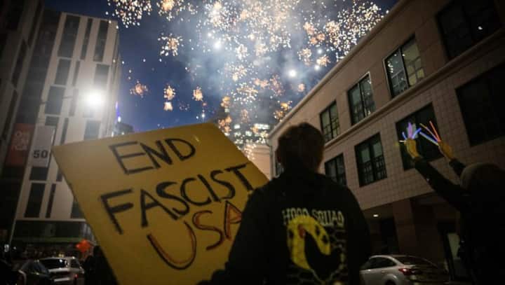 US protests: Demonstrators set fire to local courthouse, assault police officers in Oakland