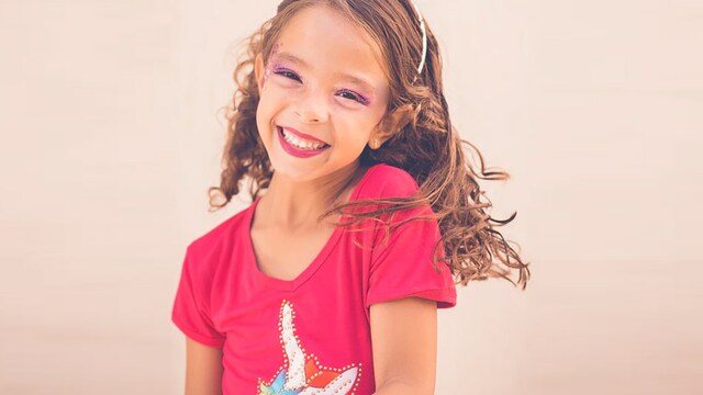 Top stylish T-shirts for girls Top stylish T-shirts for girls