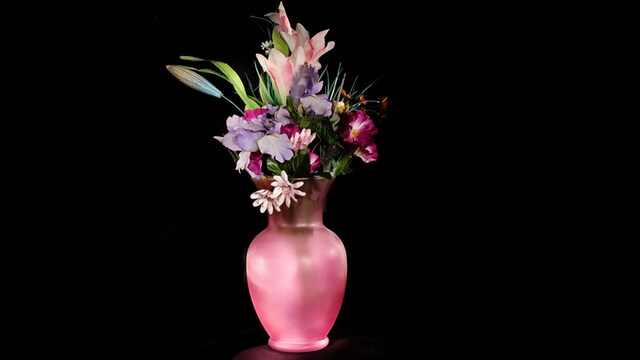 Best flower vases to style your centre table Best flower vases to style your centre table