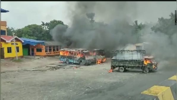 Protesters block highway, torch vehicles in Bengal's North Dinajpur over rape, murder of teenage girl