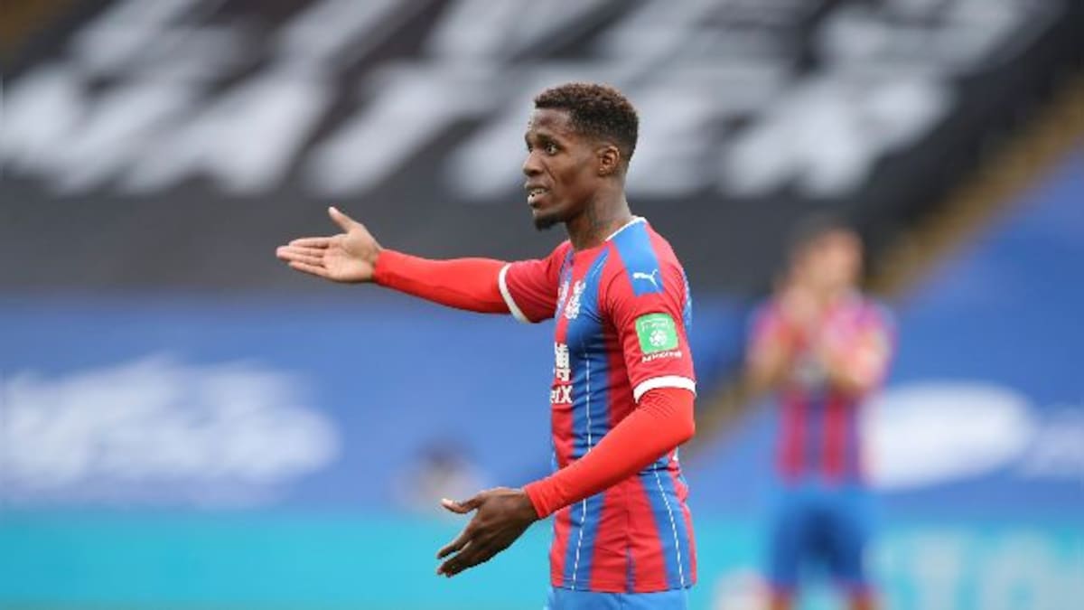 Premier League: Crystal Palace boss Roy Hodgson says speculation about future affected Wilfried Zaha's form