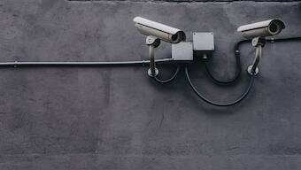 Outdoor Security Cameras to avoid thefts, shoplifting and an extra eye for your house