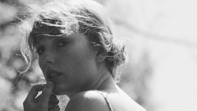 Taylor Swift's Folklore debuts big, reportedly surpasses 35 mn streams on Apple Music a day after its release Taylor Swift's Folklore debuts big, reportedly surpasses 35 mn streams on Apple Music a day after its release