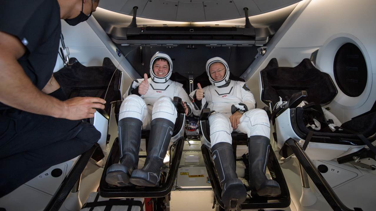 SpaceX's Endeavour crew capsule nails water landing, brings NASA astronauts home in historic mission for US SpaceX's Endeavour crew capsule nails water landing, brings NASA astronauts home in historic mission for US