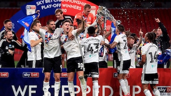 Championship playoff final: Fulham beat Brentford to secure Premier League promotion after one season away