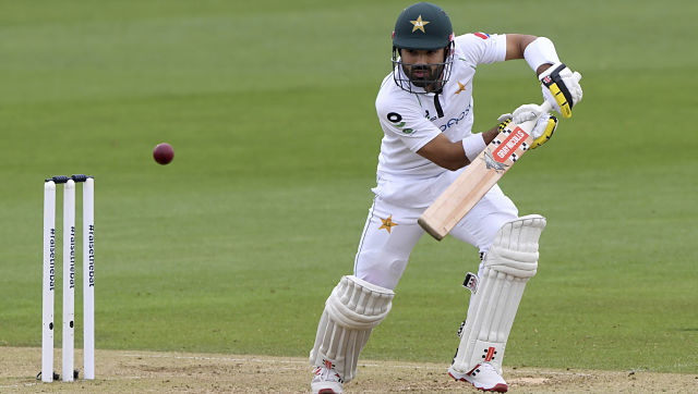 England vs Pakistan: Mohammad Rizwan shines with hard-fought fifty on Day 3 as bad light forces early stumps England vs Pakistan: Mohammad Rizwan shines with hard-fought fifty on Day 3 as bad light forces early stumps
