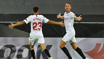 Europa League: Luuk de Jong scores winning goal as Sevilla beat Manchester United to reach final
