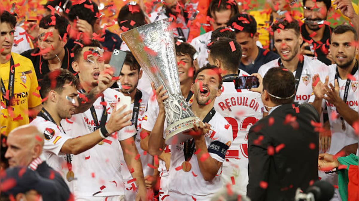 Europa League: Sevilla captain Jesus Navas dedicates title to former players Jose Antonio Reyes and Antonio Puerta