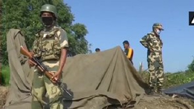 BSF detects tunnel, sandbags with 'Pakistani markings' along international border in Jammu BSF detects tunnel, sandbags with 'Pakistani markings' along international border in Jammu