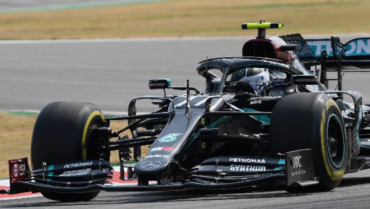 Lewis Hamilton's Mercedes F1 car sets new record in auction - The Economic  Times